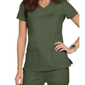 Dickies signature v neck scrubs